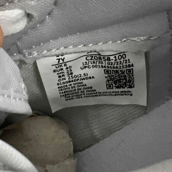 Air Jordan 1 Retro Low OG GS 'Neutral Grey' 2021 CZ0858 100 Gs size 7Y 8.5 women - Picture 7 of 9